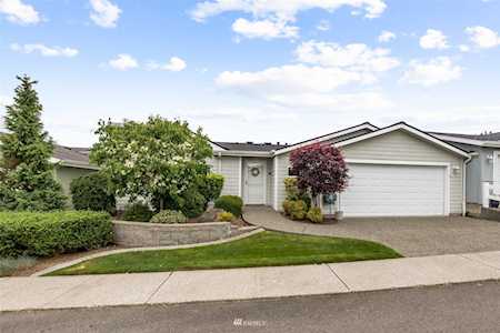 27317 218th Ave SE #108 Maple Valley, WA 98038