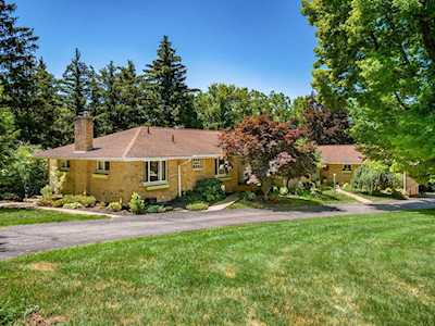2623 Charing Road Columbus, OH 43221