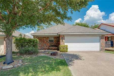 5412 Village Green Drive Mesquite, TX 75150