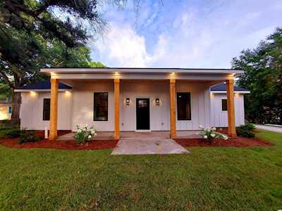 1012 Pendergrass Ave. Murrells Inlet, SC 29576