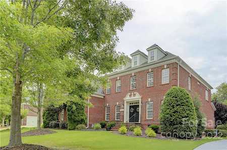 16718 Crosshaven Dr Charlotte, NC 28278