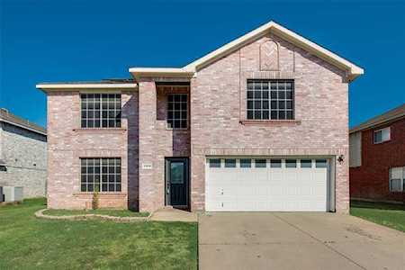 2305 Mainsail Lane Arlington, TX 76002