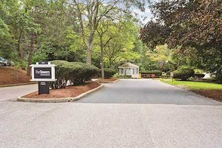 250 Hammond Pond Pkwy #1214N Newton, MA 02467