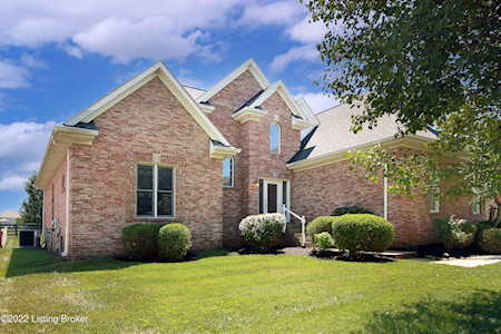 7707 Hall Farm Dr Louisville, KY 40291