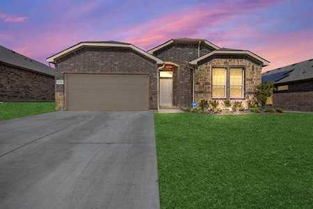 1419 Pleasanton Road Cleburne, TX 76033