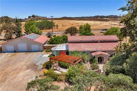 25066 Rancho Santa Teresa Dr Ramona, CA 92065
