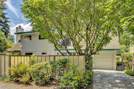 2969 74th Ave SE Mercer Island, WA 98040