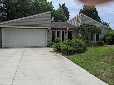 1315 Cypress Place Chesapeake, VA 23320