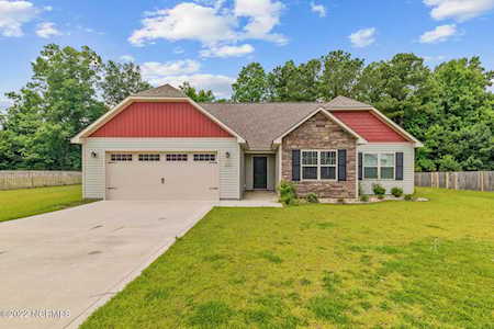 216 Gladstone Drive Jacksonville, NC 28540