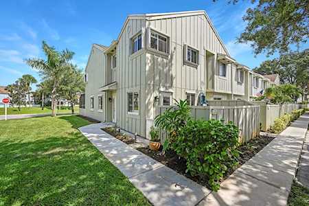 6223 Riverwalk 8 Lane #8 Jupiter, FL 33458