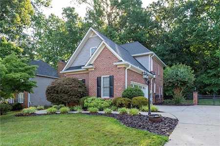 4335 Winterberry Ridge Court Clemmons, NC 27012