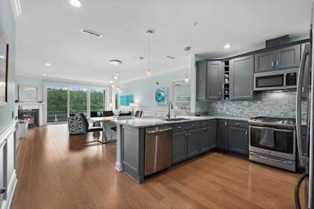 60 Merrimac St #401 Amesbury, MA 01913