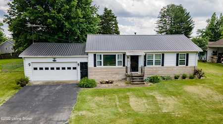 712 Park Ln Radcliff, KY 40160