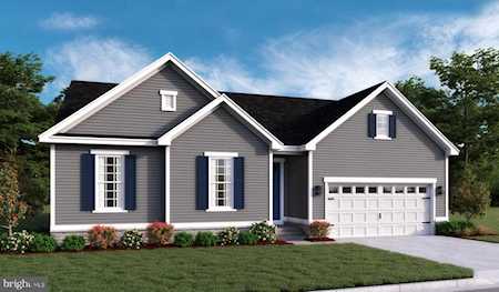 41 Black Oak Ct Stewartstown, PA 17363
