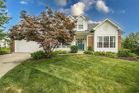 1004 Speckledwood Manor Ct Chesterfield, MO 63017