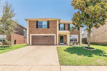 10708 Emerald Park Lane Fort Worth, TX 76052