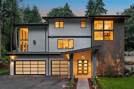 5202 Forest Ave SE Mercer Island, WA 98040