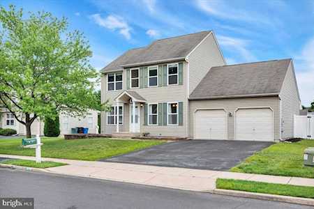 106 Windward Dr Mount Royal, NJ 08061