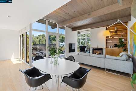 26 Roosevelt Way San Francisco, CA 94114