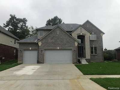 6027 Park Washington, MI 48095