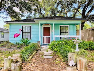 711 7th St Fernandina Beach, FL 32034