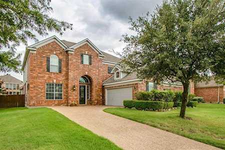 2805 Deerhurst Drive Highland Village, TX 75077
