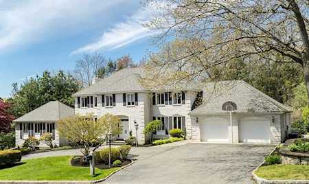 25 Olde Village Drive Winchester, MA 01890