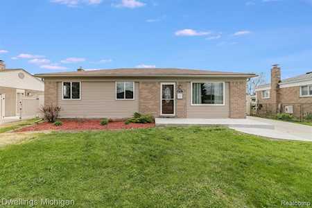 15825 Waverly St Southgate, MI 48195