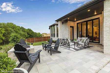 5117 Twin Oaks Court Denison, TX 75020