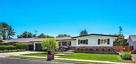 1932 Rollingstone Ln Tustin, CA 92780