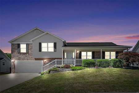 1533 Reveres Ride Ofallon, MO 63366