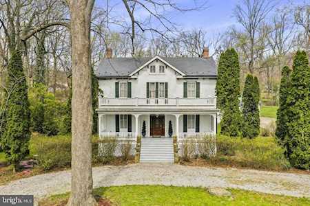 15942 Saint Anthony Rd Thurmont, MD 21788