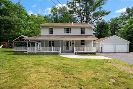 516 Durfee Hill Rd Glocester, RI 02814