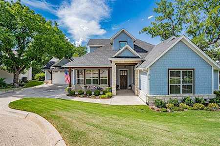 319 Turner Circle Granbury, TX 76048