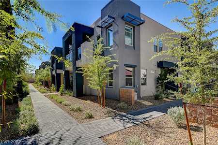 11287 Glowing Ave #102 Las Vegas, NV 89135