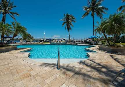 145 Yacht Club Way #109 Hypoluxo, FL 33462