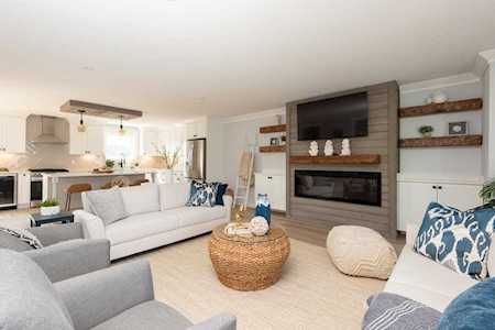 128 High St Unit 2 #3 Ipswich, MA 01938