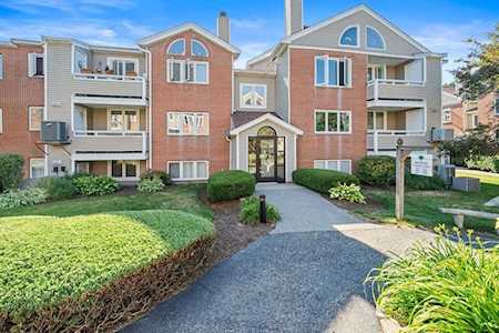 20 Chapman St #302 Weymouth, MA 02189