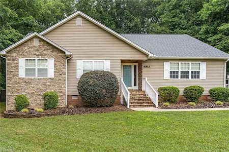 6912 Harvest Glen Drive Greensboro, NC 27406