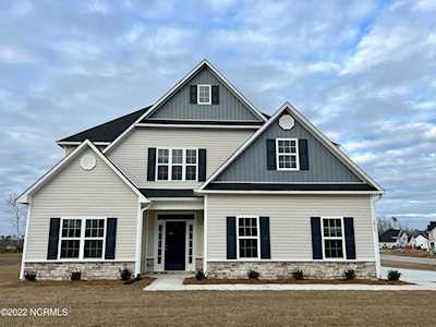 3013 Sharpnose Street New Bern, NC 28562
