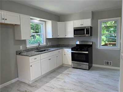 7600 E 48th Terrace Kansas City, MO 64129