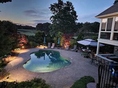 10 Waverly Oaks Drive Plymouth, MA 02360