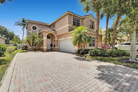 5756 NW 49 Way Coconut Creek, FL 33073