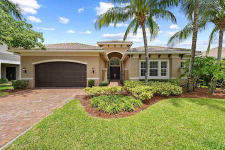 11927 Fox Hill Circle Boynton Beach, FL 33473