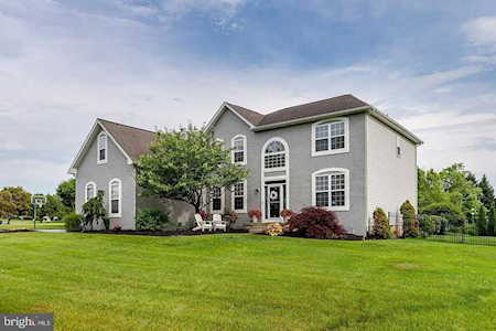 140 Gentry Dr Woolwich Twp, NJ 08085