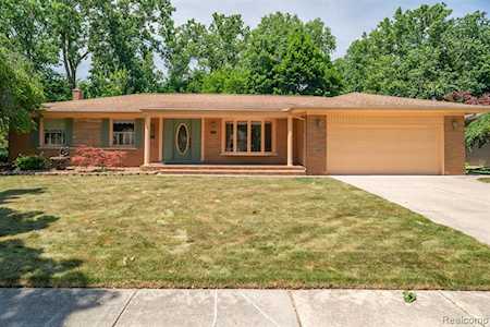 15940 Promenade Ave Allen Park, MI 48101