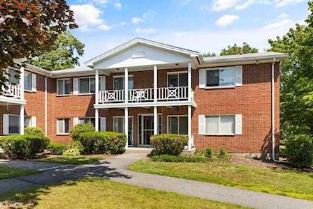 2 Bayberry Dr, #1 Sharon, MA 02067
