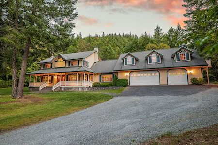 1050 Bull Creek Rd Grants Pass, OR 97527