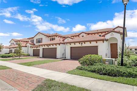 7914 Bristol Cir Naples, FL 34120