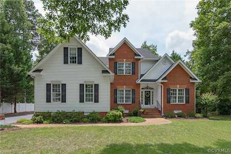 513 Greymont Ln Chester, VA 23836